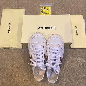 Axel Arigato sneakers w/box and bag